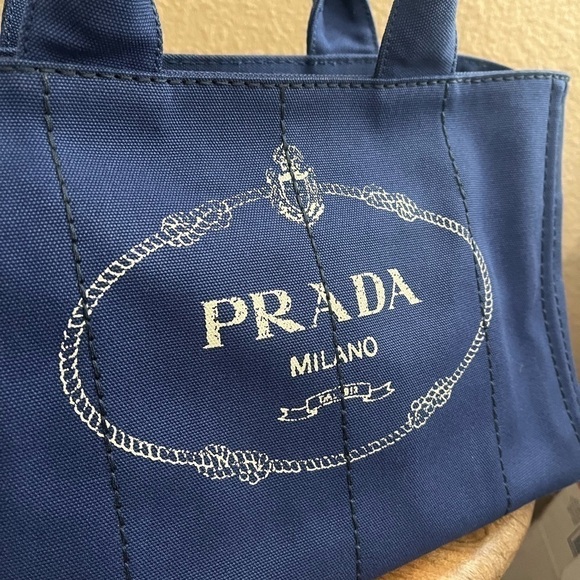 PRADA CANAPA - Picture 3 of 12